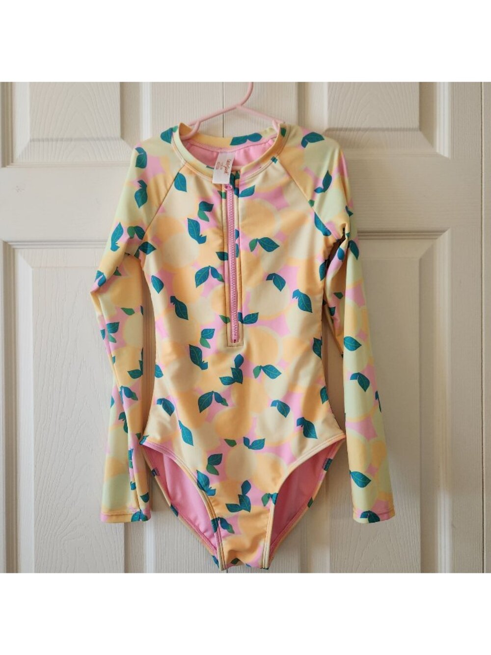 Cat & Jack Girls Long Sleeve One-Piece Swimsuit Lemon Print Size L 10/12 EUC